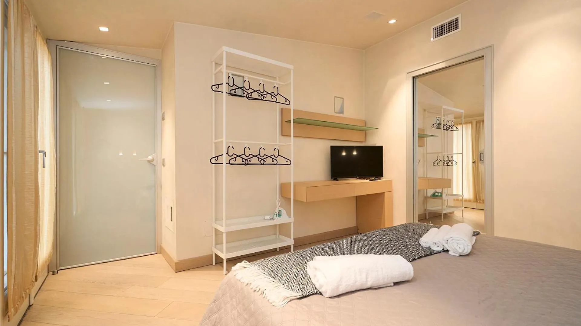 Apartamento Luxury House - 2 Minutes Walk From Central Station Milán